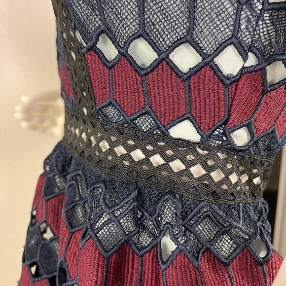 Renvy Size S Open Lace Fit and Flare Mini Dress Short Sleeve Red Navy High Neck - Picture 7 of 10